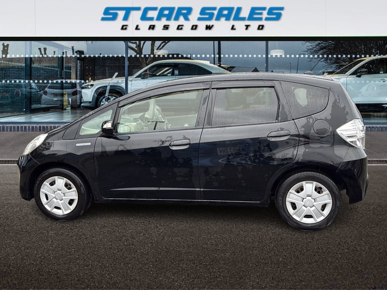 2012 Honda Fit AUTO   Hybrid