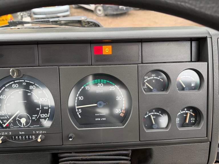 Iveco cargo 180E23 1998 18 ton chassis cab 6 cylinder Manaul pump 