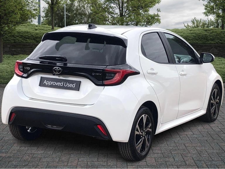 2025 Toyota Yaris 1.5 Hybrid Design 5dr CVT Hatchback Hybrid Automatic