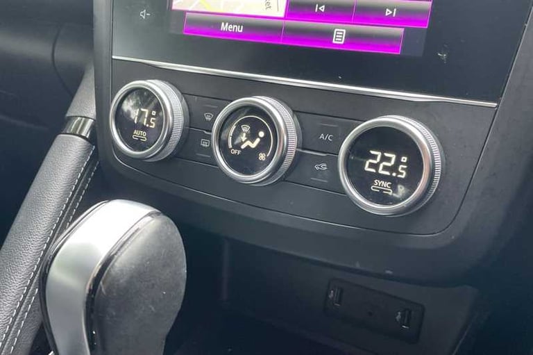 2019 Renault Kadjar 1.3 TCe Iconic SUV 5dr Petrol EDC Euro 6 (s/s) (140 ps) SUV Petrol Automatic