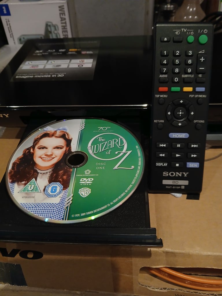 Sony BLU RAY DISC/DVD PLAYER