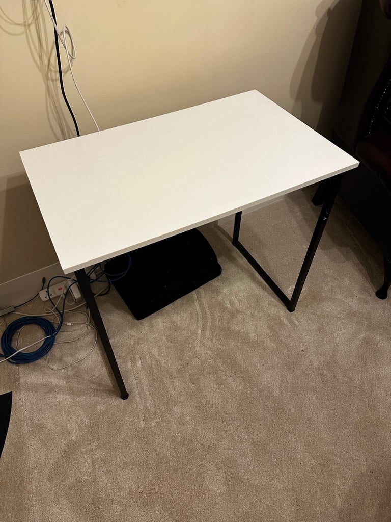White Desk + Yo Yo Standing Desk