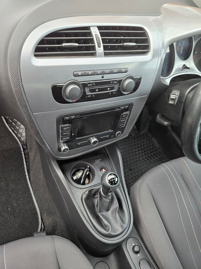 image for Seat, LEON, Hatchback, 2013, Manual, 1598 (cc), 5 doors