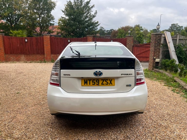 Toyota Prius VVT-I T SPIRIT