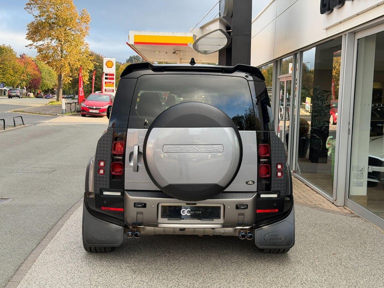 2024 Land Rover Defender 110 2.0 P400e 15.4kWh X-Dynamic HSE SUV 5dr Petrol Plug-in Hybrid Auto 4...
