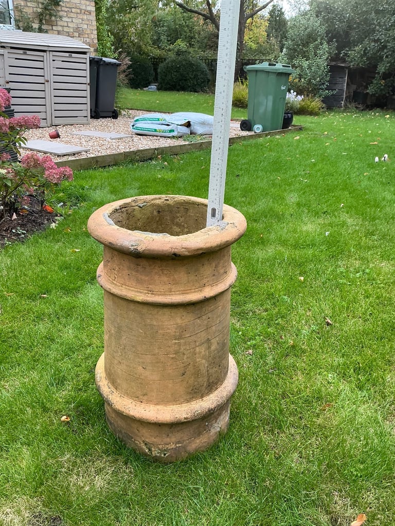 2 Reclaimed Chimney Pots – Terracotta & Buff Clay  1 x cowl 