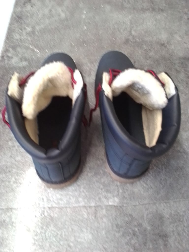 'Levis' Ladies Boots.