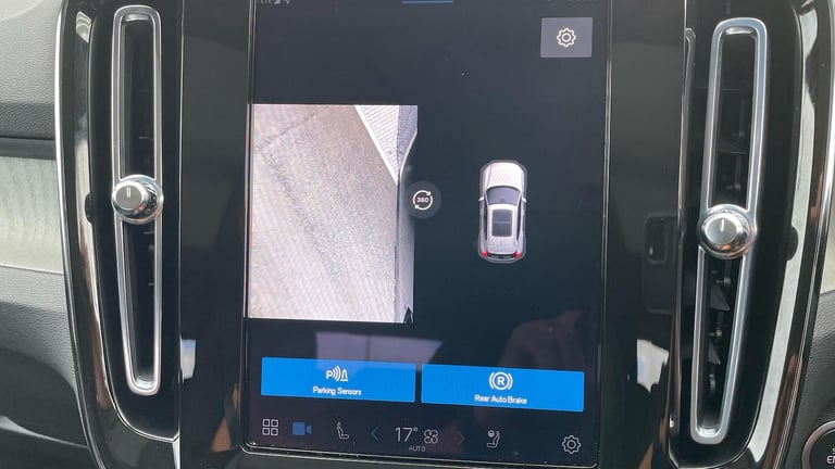 2024 Volvo XC40 Ultra B3 Mild hybrid ESTATE Petrol/Electric Hybrid Automatic