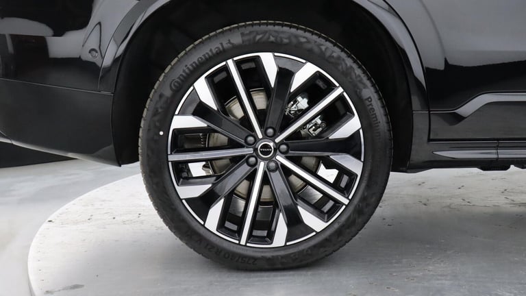 2025 Volvo XC90 T8 PHEV AWD Ultra Dark (Sunroof, 360 Camera, Bowers &amp; Wilkins Sound) ESTATE P...