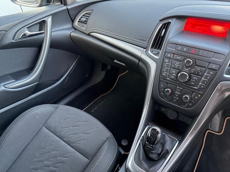 2015 Vauxhall Cascada 2.0 CDTi SE 2dr CONVERTIBLE DIESEL Manual