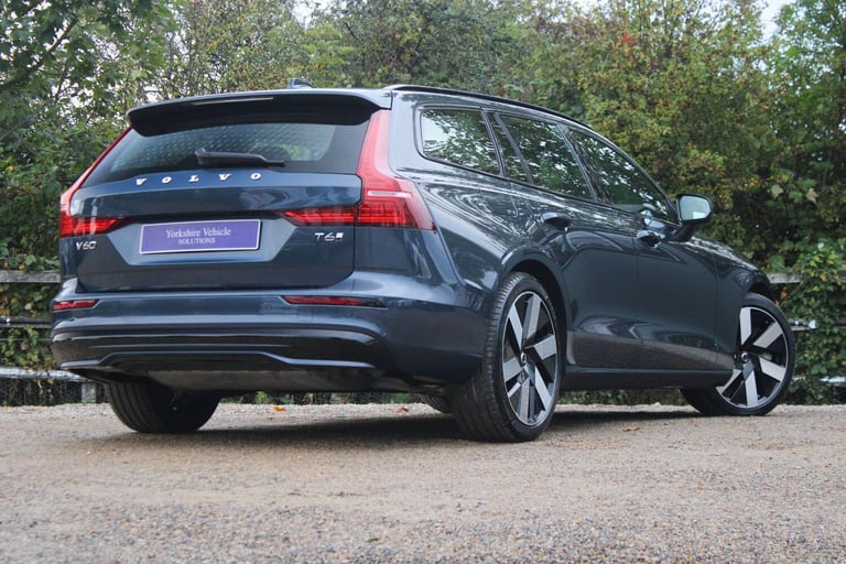 2025 Volvo V60 2.0 T6 18.8kWh Plus Auto AWD Euro 6 (s/s) 5dr ESTATE Petrol/Electric Hybrid Automatic