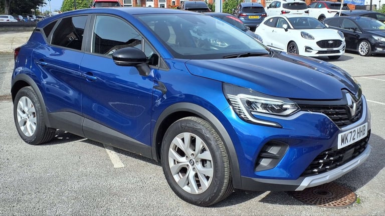 image for 2022 Renault Captur 1.0 TCE 90 Iconic Edition 5dr Hatchback Petrol Manual
