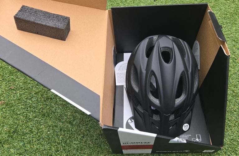 ENDURA Kid's Hummvee Youth Helmet - Black BRAND NEW RRP £45