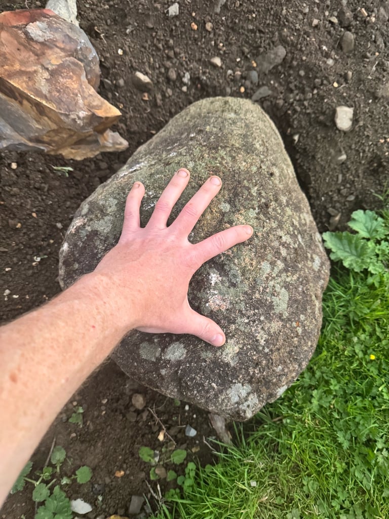 🌿 FREE GARDEN ROCKS - Collect Today! 🌿