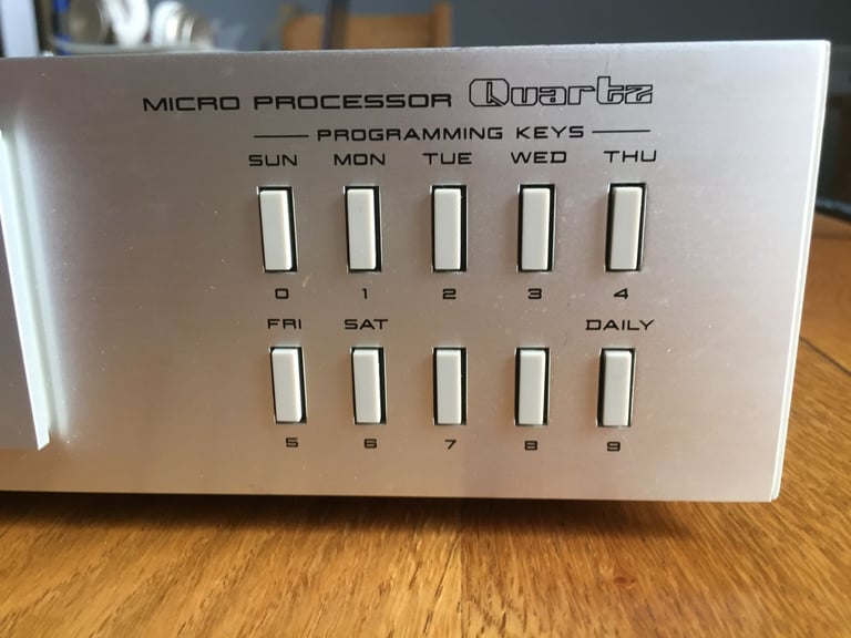 AKAI DT200 timer with Operator’s Manual