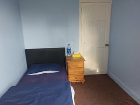 single room to rent