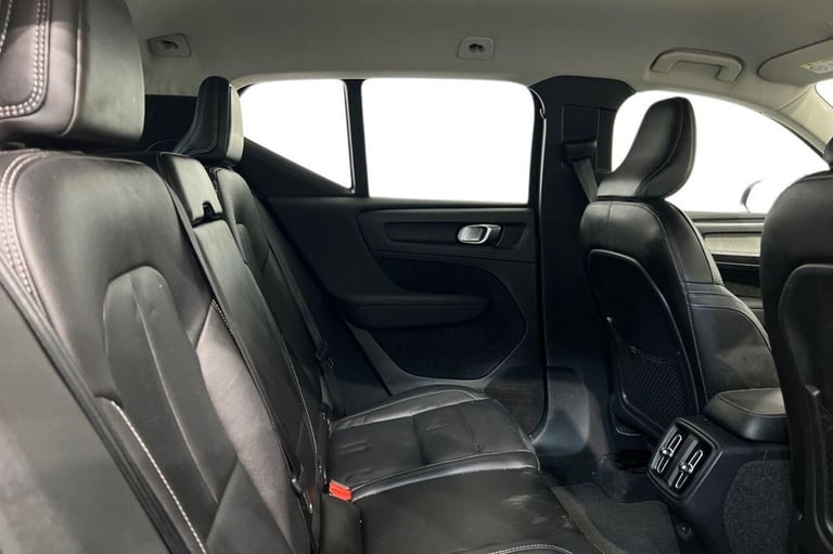 2018 68 VOLVO XC40 2.0 D3 INSCRIPTION SUV 5DR DIESEL MANUAL EURO 6 (S/S) (150 PS