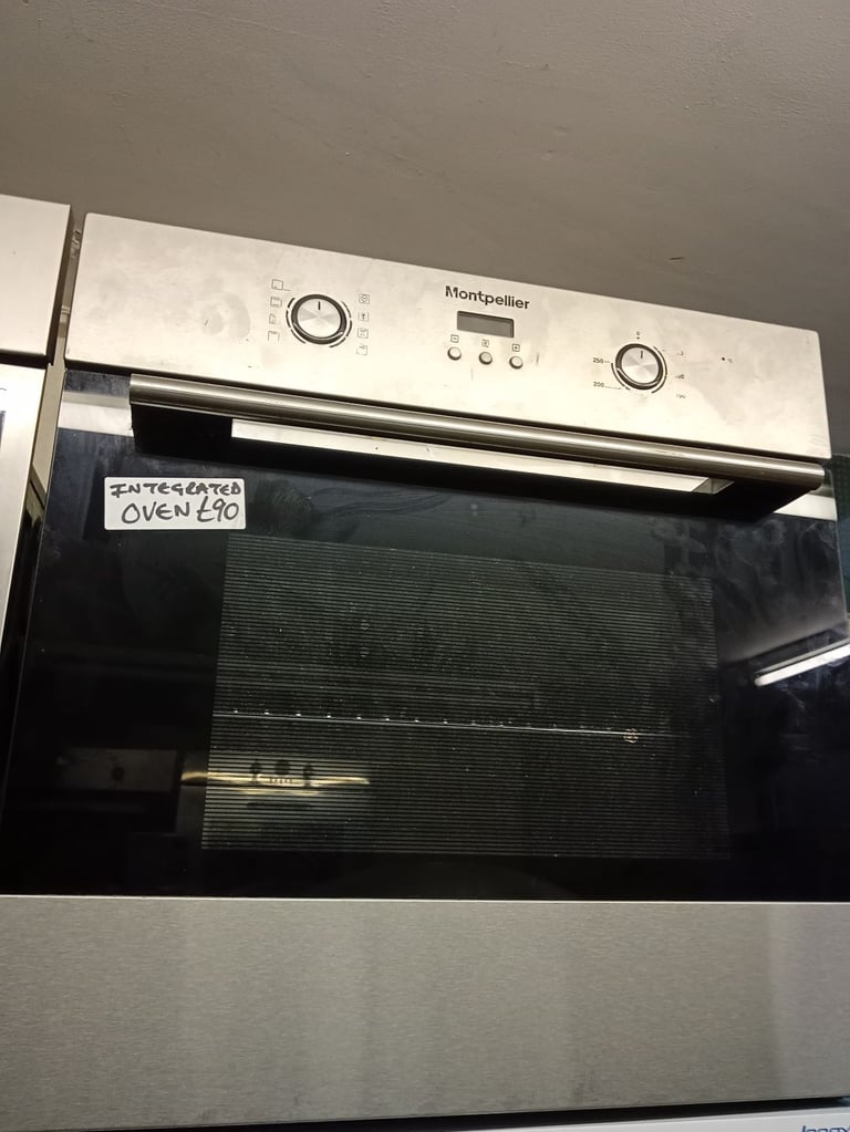 Montapella built in oven fan assisted £90