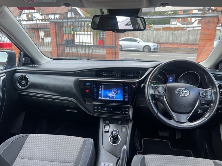 2018 Toyota Auris 1.8 Hybrid Design TSS 5dr CVT [Nav] HATCHBACK PETROL/ELECTRIC Automatic