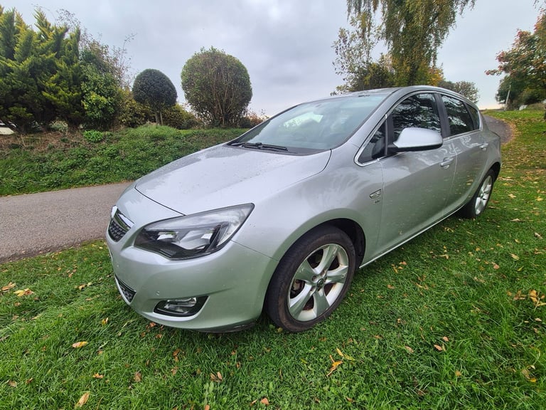 Vauxhall, ASTRA, Hatchback, 2011, Manual, 1398 (cc), 5 doors