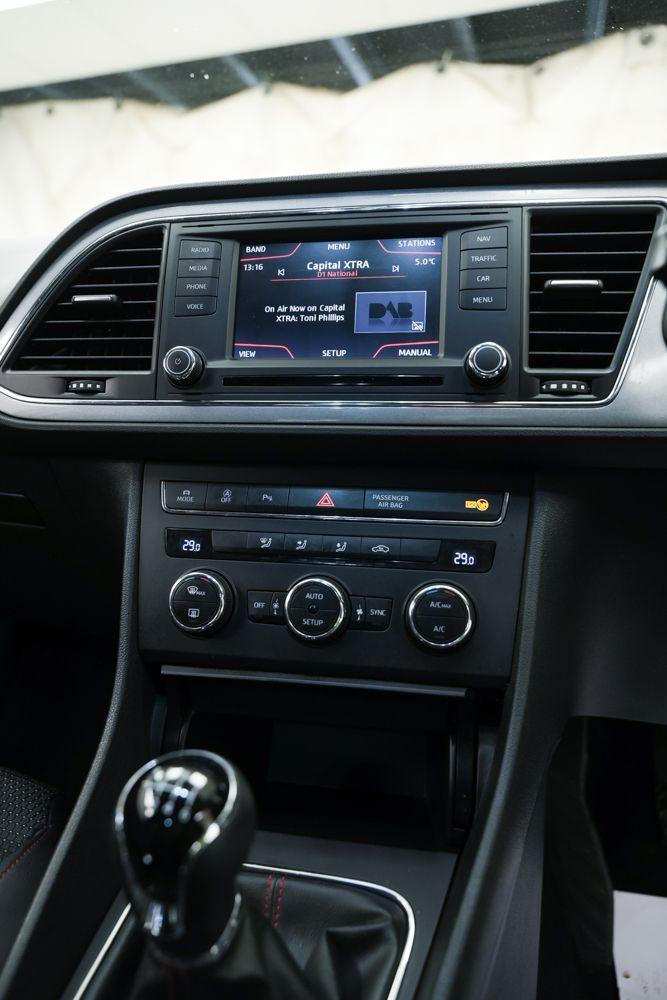 2013 SEAT Leon 1.8 TSI FR 3dr [Technology Pack] HATCHBACK PETROL Manual