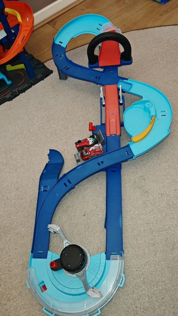 image for Car track lightening mcqueen 