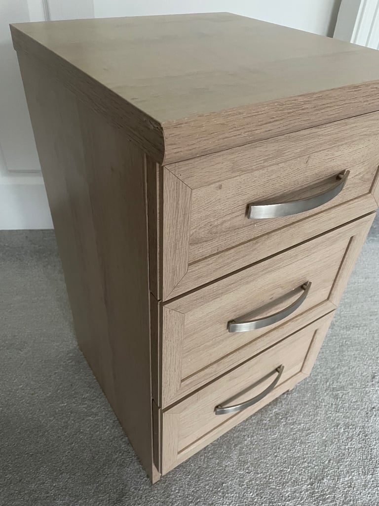 Camberley 3 drawer bedside chest 