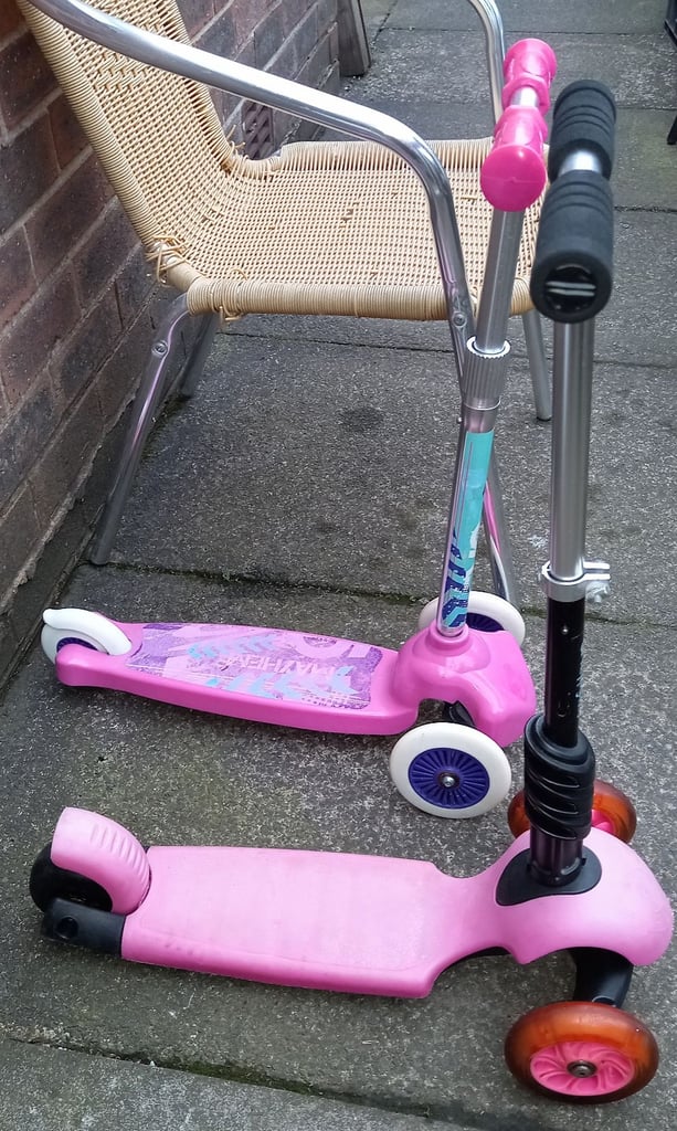 image for 2 KIDS KIDS SCOOTERS £4.50 Each