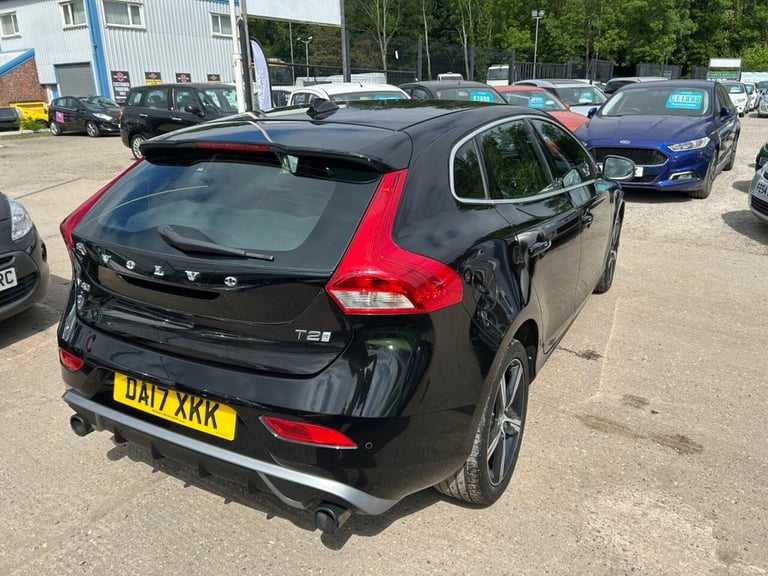 2017 Volvo V40 2.0 T2 R-Design Nav Plus Hatchback 5dr Petrol Manual Euro 6 (s/s) (122 ps) Hatchba...