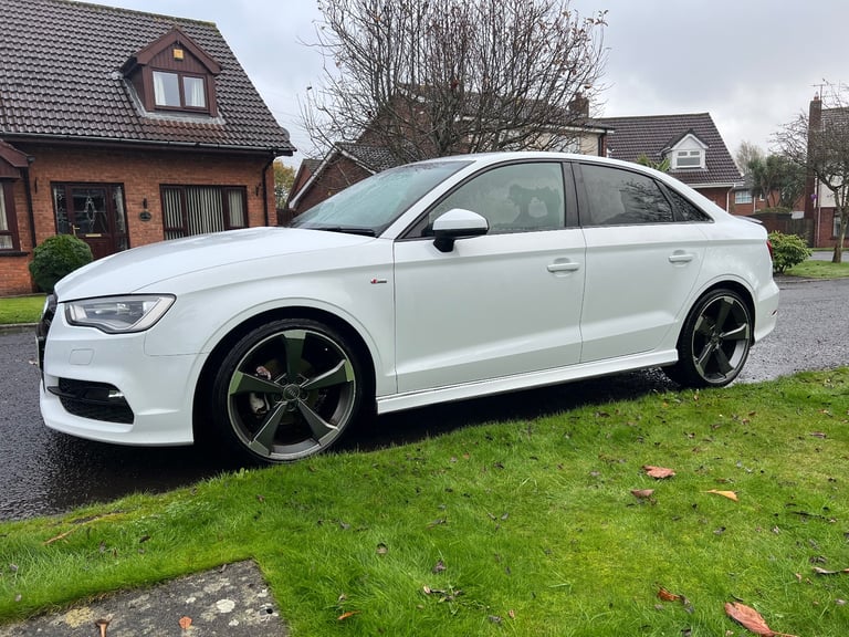 Audi, A3, Saloon, 2014, Manual, 1968 (cc), 4 doors