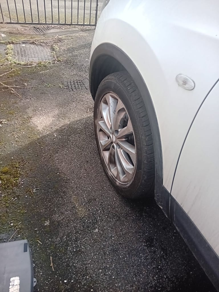 Reduced to clear £2000 Nissan qashqai 7 seater 