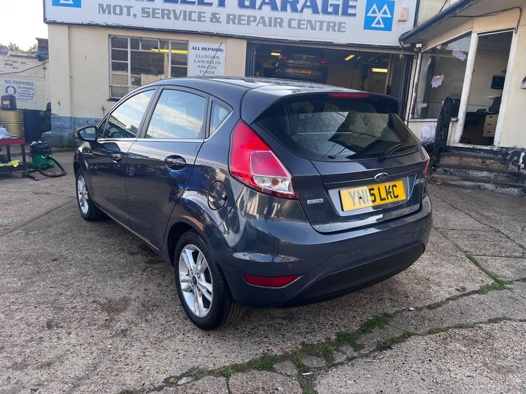 2015 Ford Fiesta 1.0T EcoBoost Zetec Euro 5 (s/s) 5dr HATCHBACK Petrol Manual