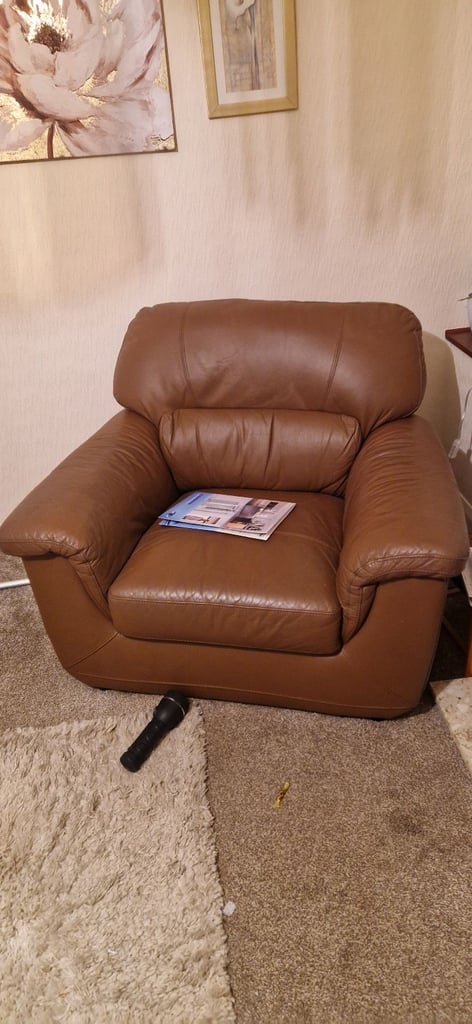 Armchair - Lovely Brown Leather with side coffee table