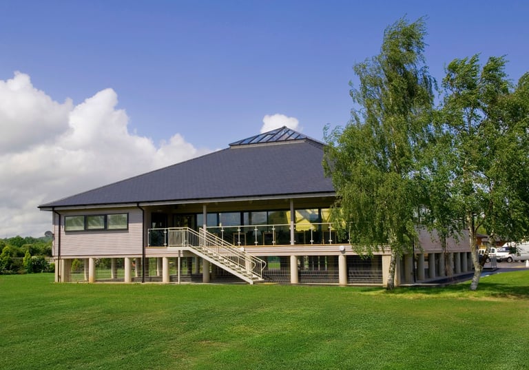 NEW holiday home situated at Abbots Salford, Evesham WR11 8UN