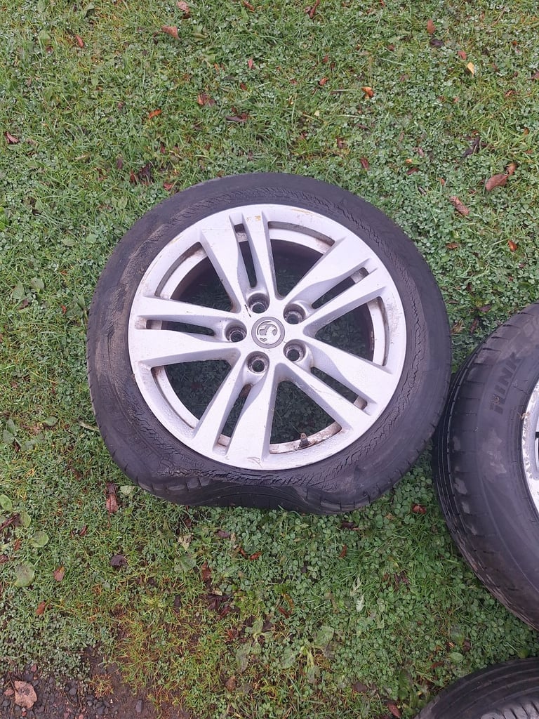 Vauxhall astra k alloy wheels 