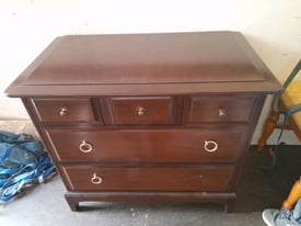 Stag minstrel small chest of drawers 