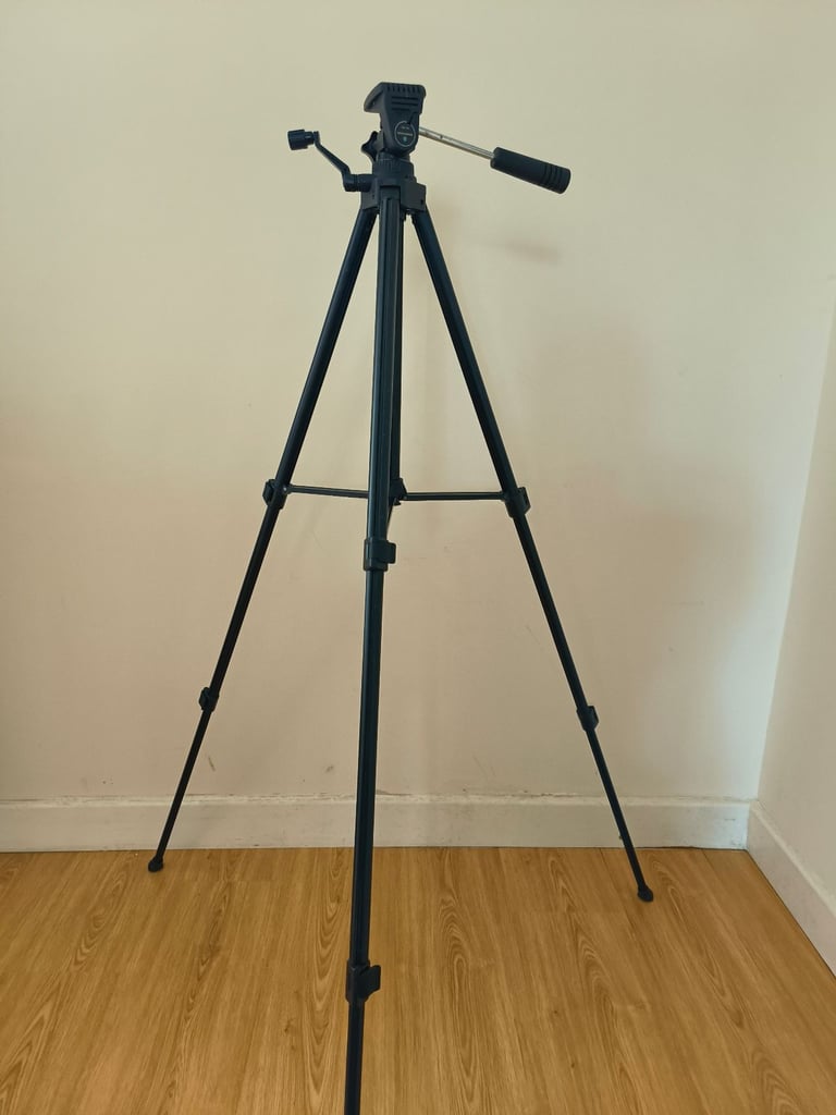 image for Extendable camera tripod