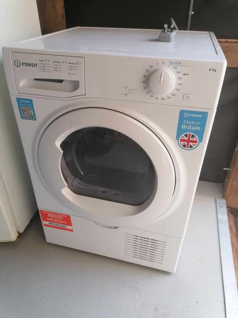 TUMBLE DRYER CONDENSER TUMBLE DRYER LARGE 8 KILOGRAM DRUM CAPACITY INDESIT CAN DELIVER £160