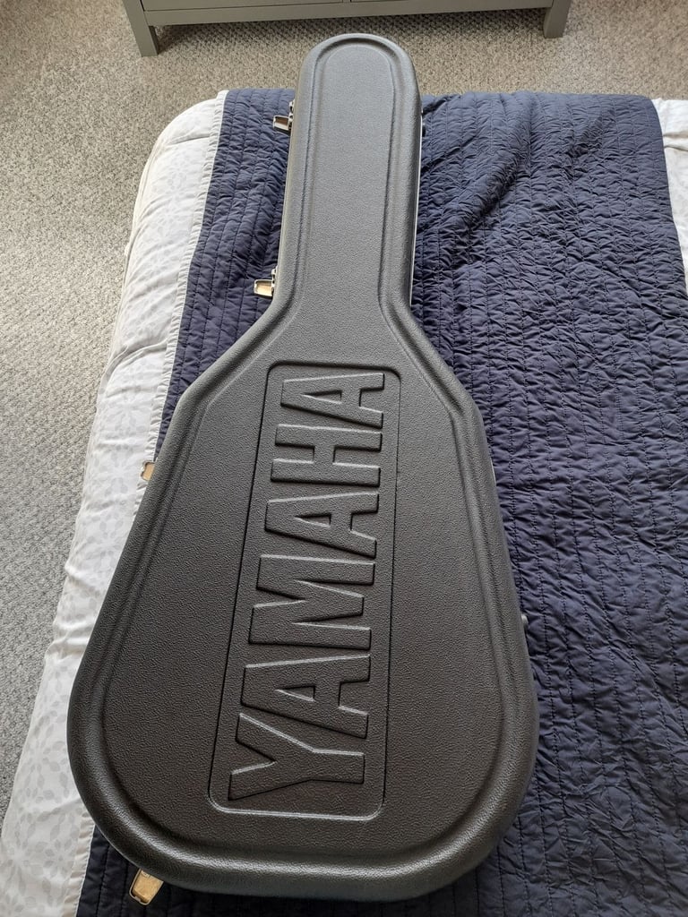 Yamaha aex500 electro acoustic guitar 