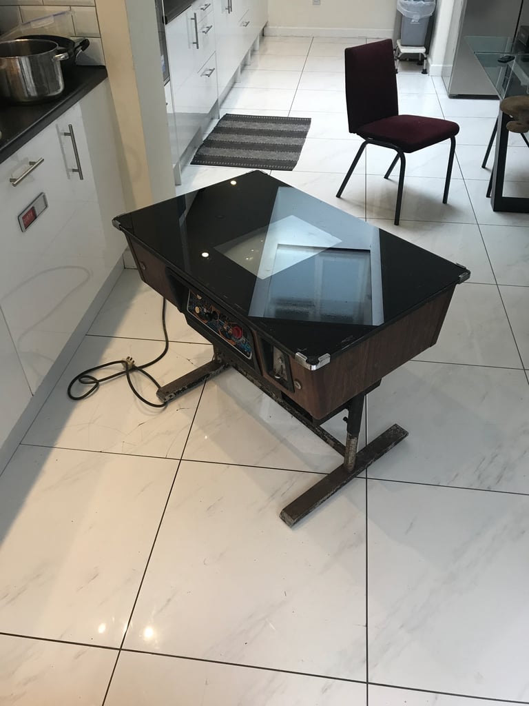 Taito  Defender arcade table 