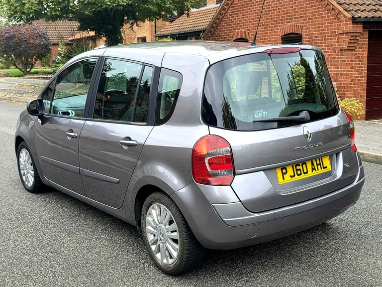 RENAULT GRAND MODUS 1.6 AUTO 