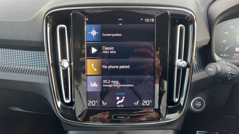 2021 Volvo XC40 2.0 B4P R DESIGN Pro 5dr Auto SUV Petrol Automatic
