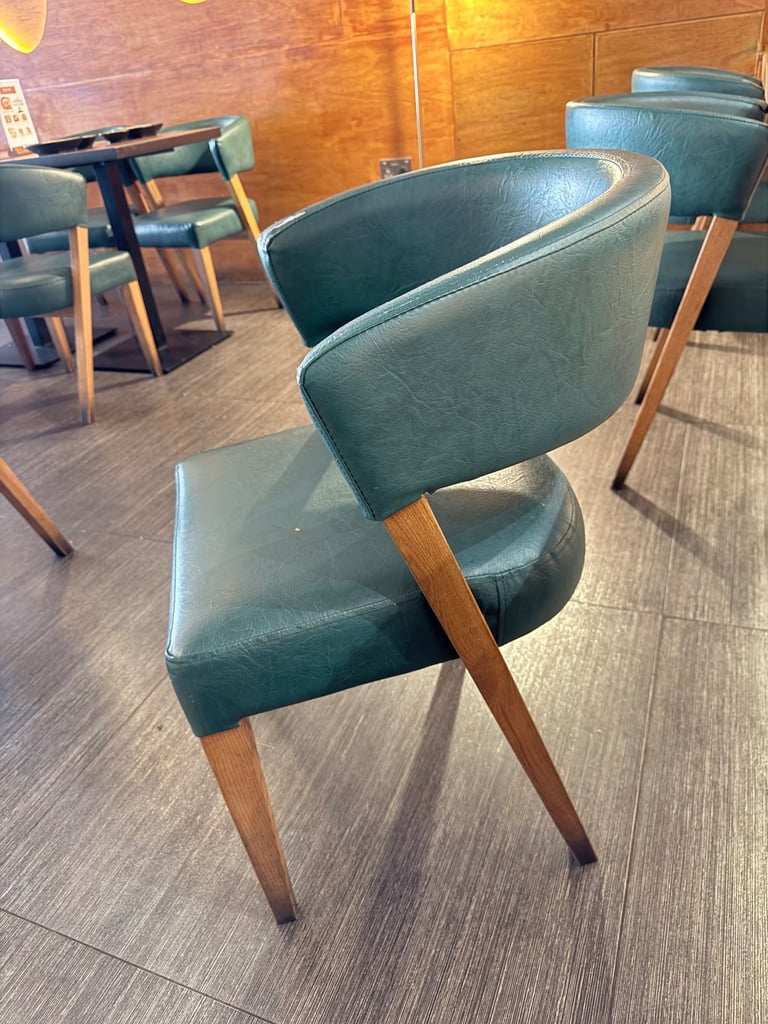 33 restaurants chairs to give away
