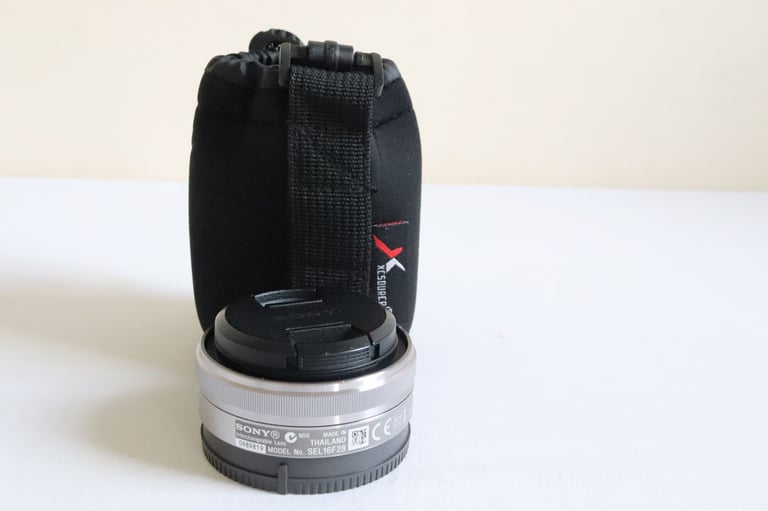 SONY E 16mm F/2.8 SEL16F28 E-Mount Wide Angle
