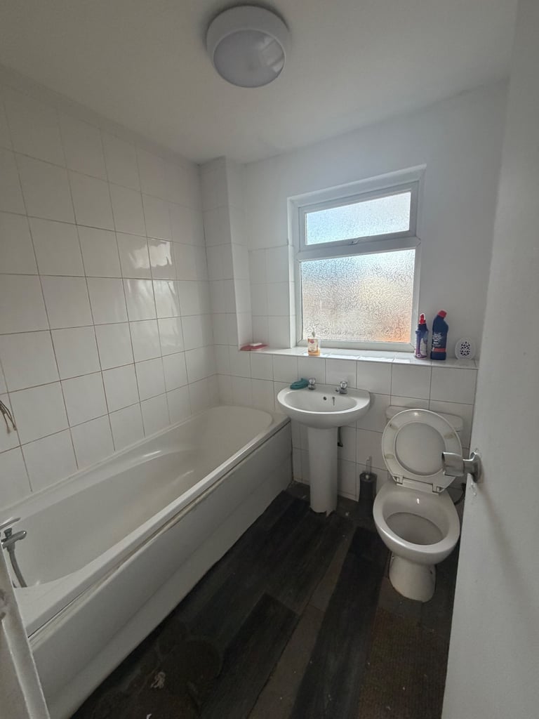 3 BEDROOM HOUSE FOR RENT WILLENHALL