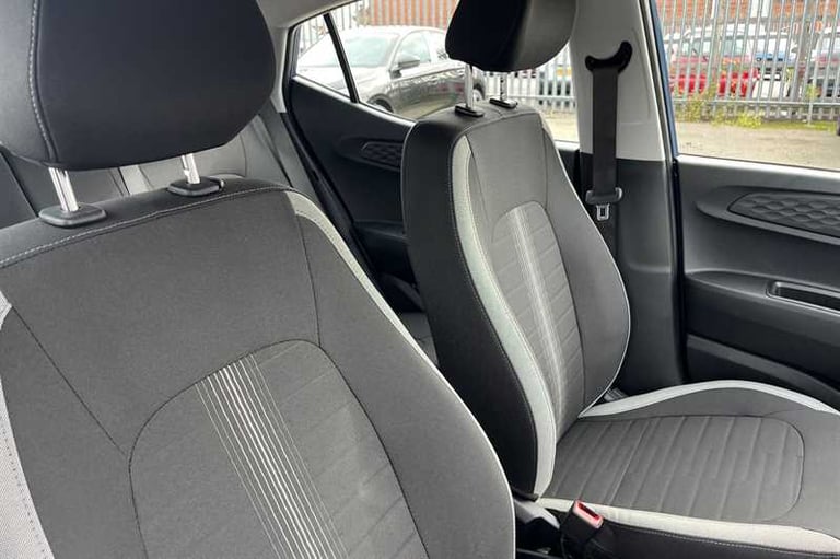 2025 Hyundai i10 1.0 Advance Hatchback 5dr Petrol Auto Euro 6 (s/s) (63 ps) Hatchback Petrol Auto...