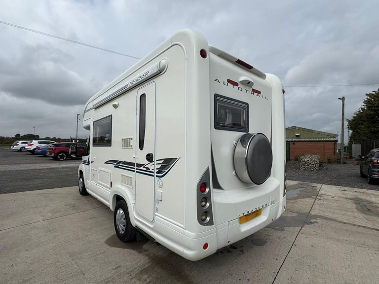 Autotrail Tracker EKS 2 Berth 2 Belts