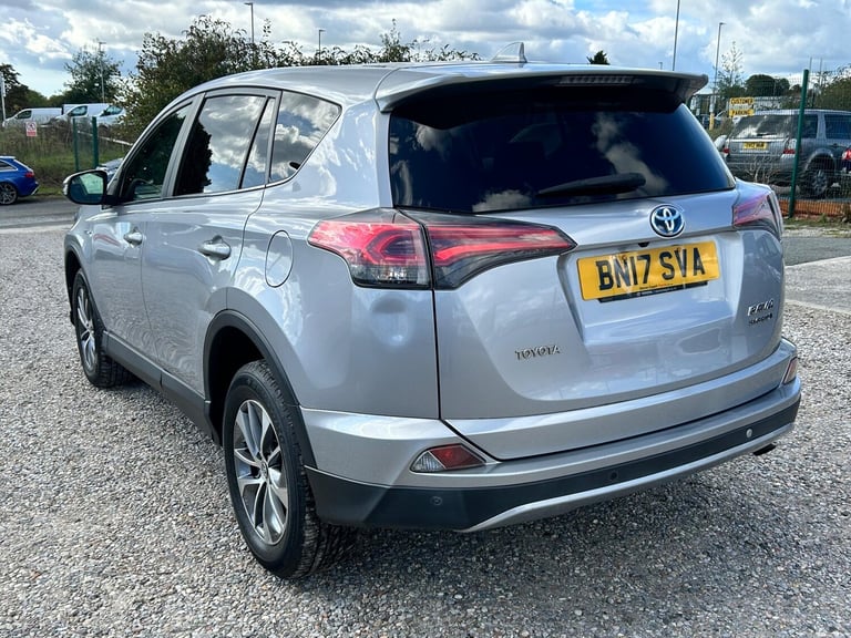 2017 Toyota RAV4 2.5 VVT-h Business Edition Plus CVT Euro 6 (s/s) 5dr (Safety Sense, Nav) ESTATE ...