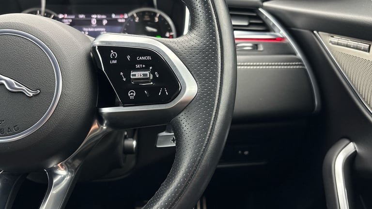 2023 Jaguar F-Pace 2.0 D200 MHEV R-Dynamic HSE SUV 5dr Diesel Auto AWD Euro 6 (s/s) (204 ps) SUV ...