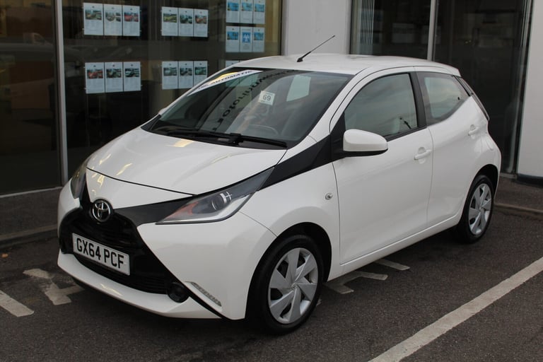 image for 2014 Toyota AYGO VVT-I X-PLAY X-SHIFT Hatchback Petrol Automatic